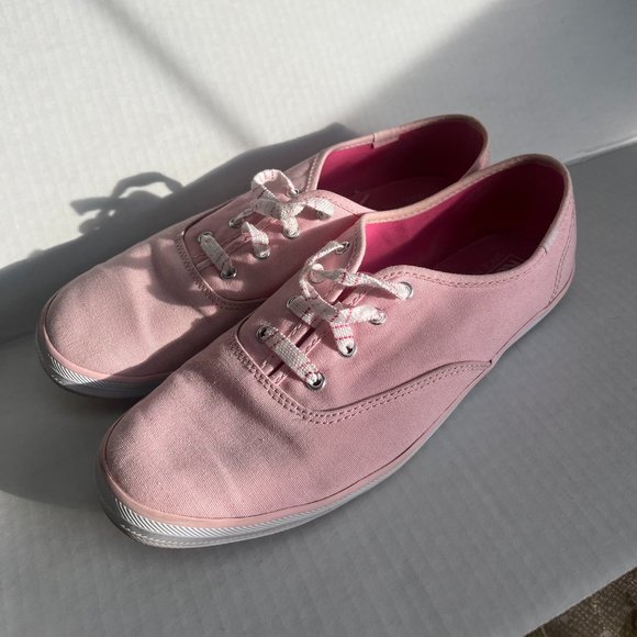 Keds Canvas Lace Ups in Baby Pink - Picture 3 of 8